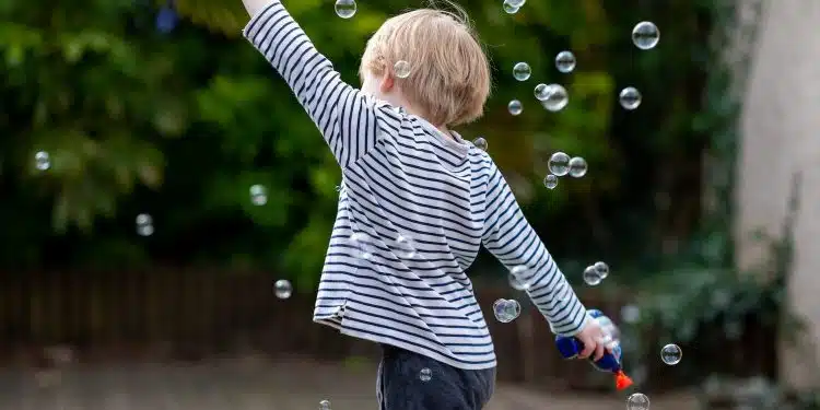 Quelle médaille de baptême choisir pour son enfant ?